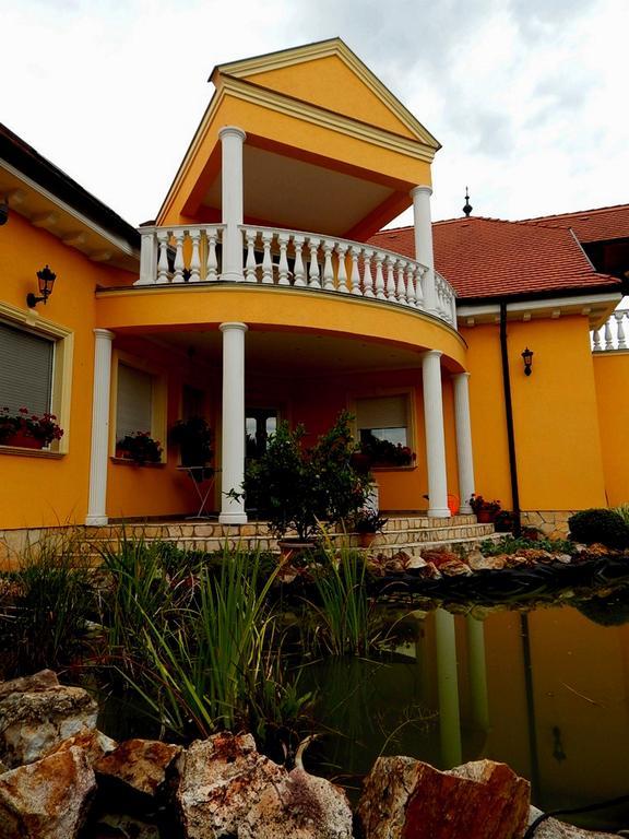 Georgina Apartman Harkany Exterior photo