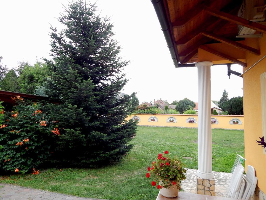 Georgina Apartman Harkany Exterior photo